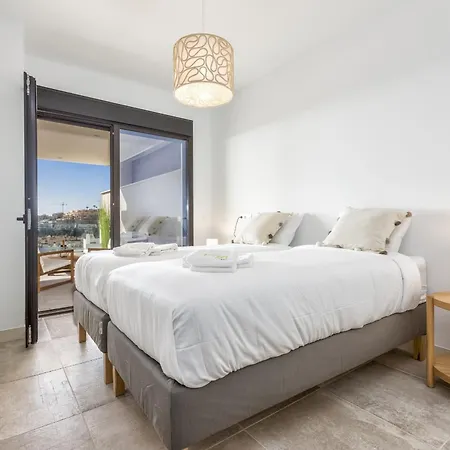 Vivi Homes - Sara Pool, Terrace, Golf & Lejlighed *