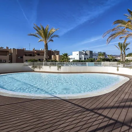 Vivi Homes - Sara Pool, Terrace, Golf & *