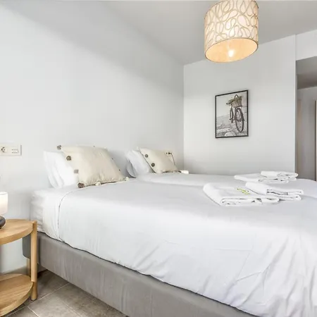 Vivi Homes - Sara Pool, Terrace, Golf & Lejlighed